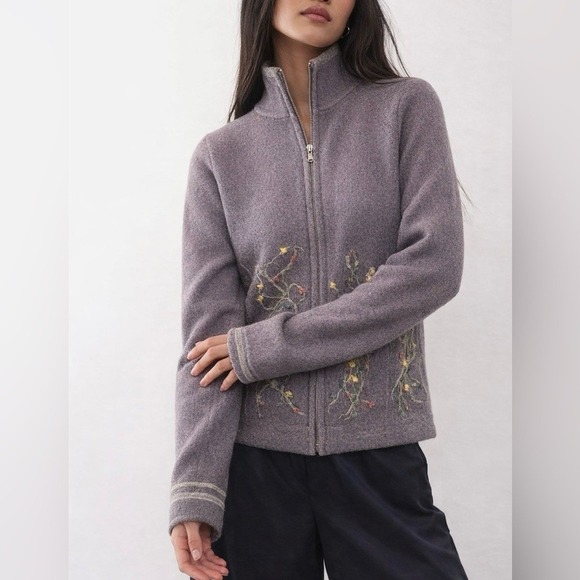 A. Giannetti Sweaters - Vintage A. Giannetti Gray Zip Embroidered Sweater Blazer